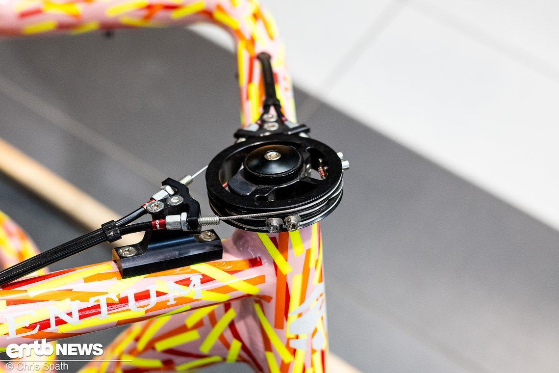 … die Seilzuglenkung ist aber eines der absoluten Highlights am Iumentum Cargo-Bike.