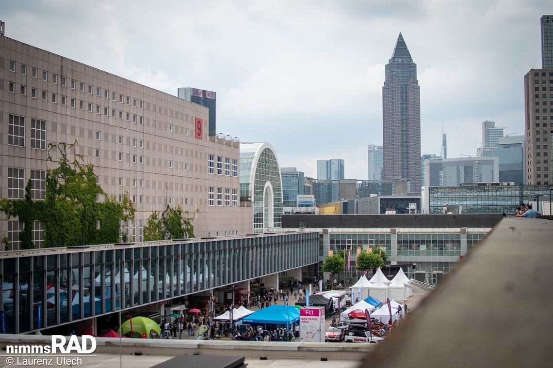 Im Herzen der Mainmetropole Frankfurt öffneten sich heute die Pforten zur Eurobike 2024 bei perfektem Radwetter.