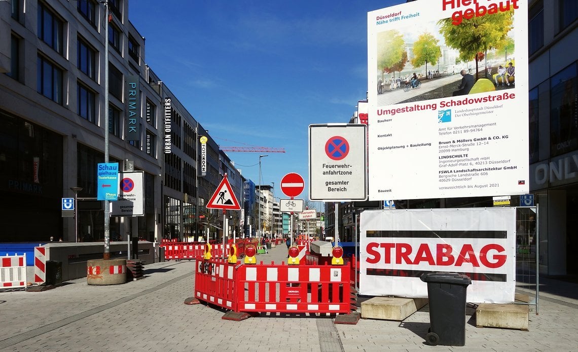 Die Schadowstraße in Düsseldorf vor ihrer Umstrukturierung.