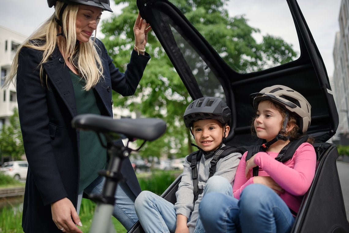 Die Kabine bietet Platz für bis zu zwei Kleinkinder.