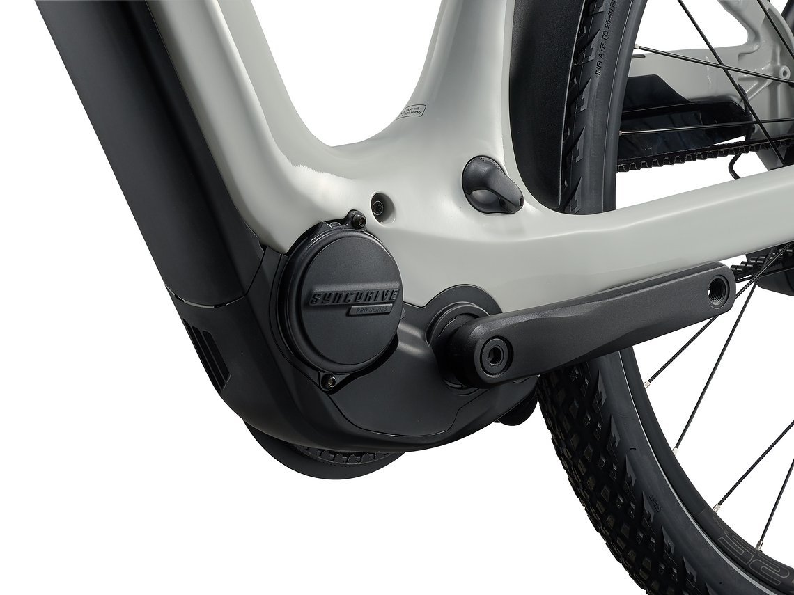 Der SyncDrive Pro 2 Motor mit 85 Nm und EnergyPak 800 Akku bildet das kraftvolle Herzstück des Explore E+ 0.