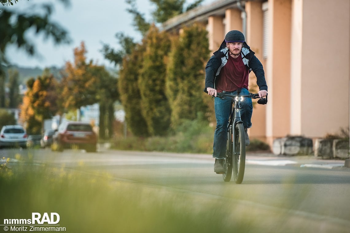 In der Ebene hat man das Diamant schnell und easy auf 35 km/h beschleunigt.