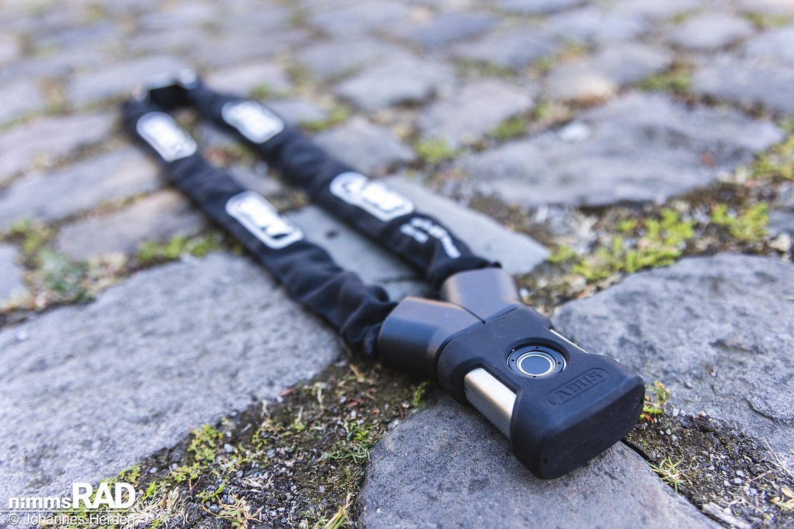 Das Abus Yardo kommt in zwei verschiedenen Längen und kostet ab 104,95 €.
