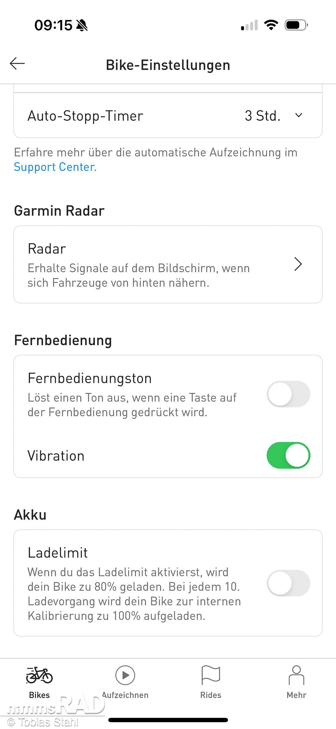 Die Lenkerfernbedienung kann sowohl haptisches, als auch akustisches Feedback geben