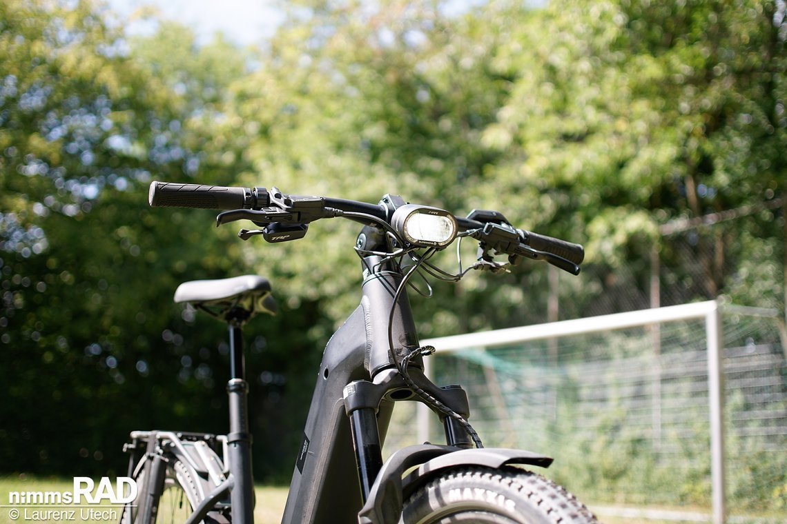 Supernova M99 Mini Pro 2 mit Fernlicht sorgt für optimale Ausleuchtung auf allen Touren und bei jeder Geschwindigkeit.