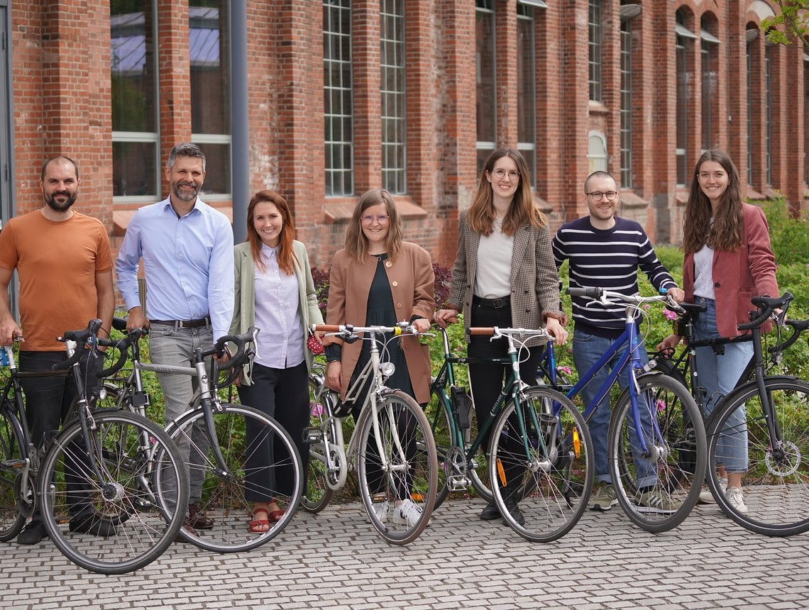 Das Team des Studiengangs Radverkehr ist sichtlich motiviert.