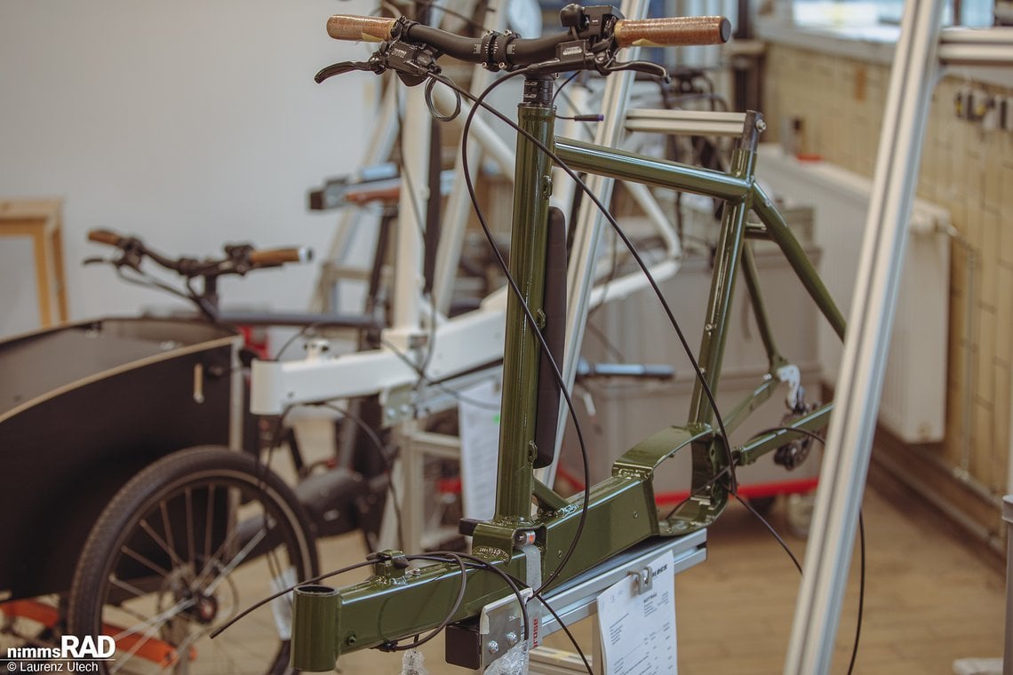 Dieses schmucke calderas_gravel wird zukünftig das Dienstfahrzeug einer Hebamme sein. Keine schlechte Idee, wenn man bedenkt, dass die Fahrt mit dem Fahrrad wesentlich besser planbar und pünktlicher ist, als die mit dem Auto.