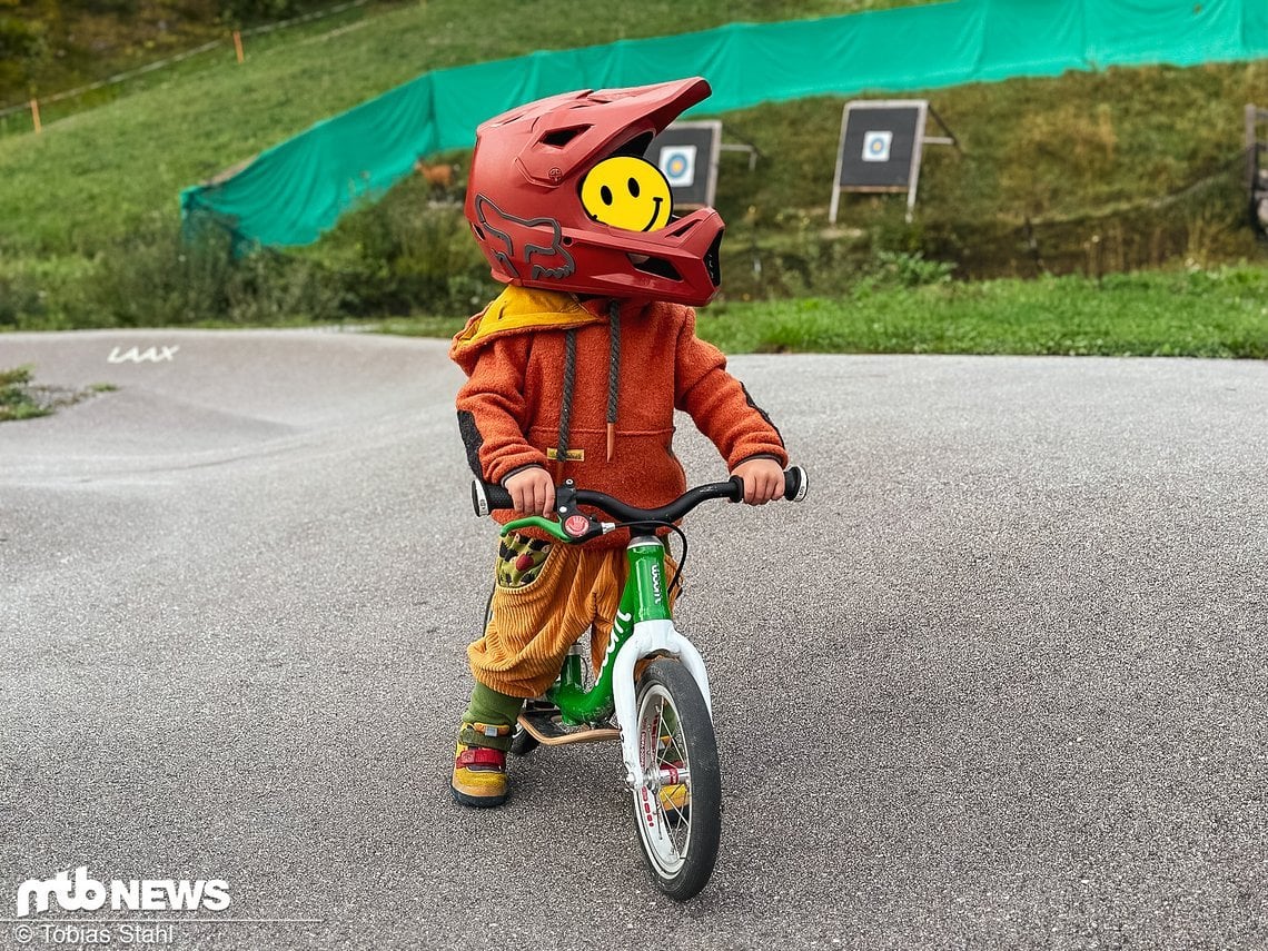 Mittlerweile bieten viele Bikeparks und Ferienregionen schöne Pumptracks für den Nachwuchs an