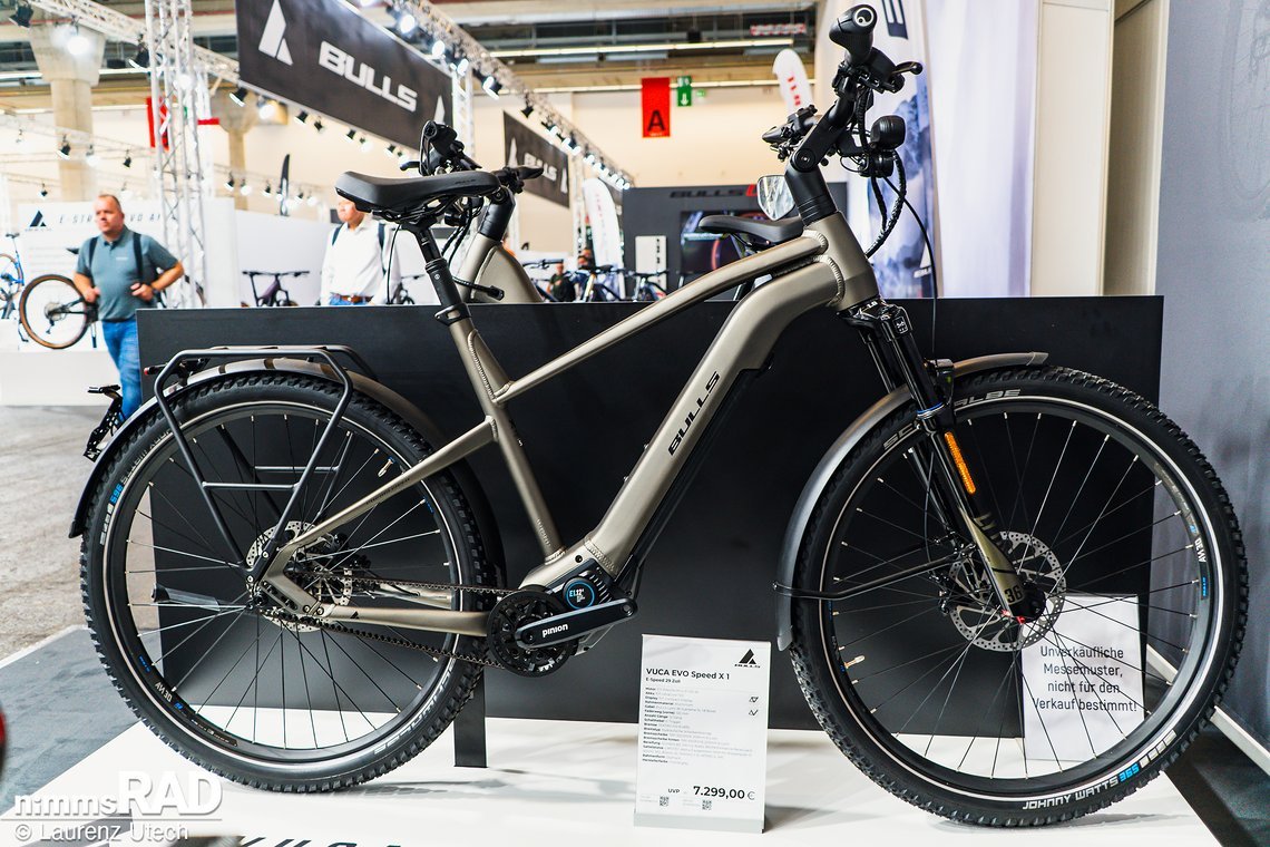 Die E-Bikes bekommt ihr als Hardtail, oder als Fully mit Hinterbaufederung.