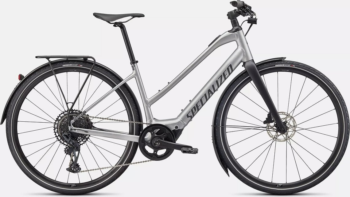 Das Specialized Turbo Vado ist wahlweise als Step Through-Variante oder mit Diamantrahmen erhältlich und kostet in der abgebildeten 5.0 EQ-Version 5.200 €.