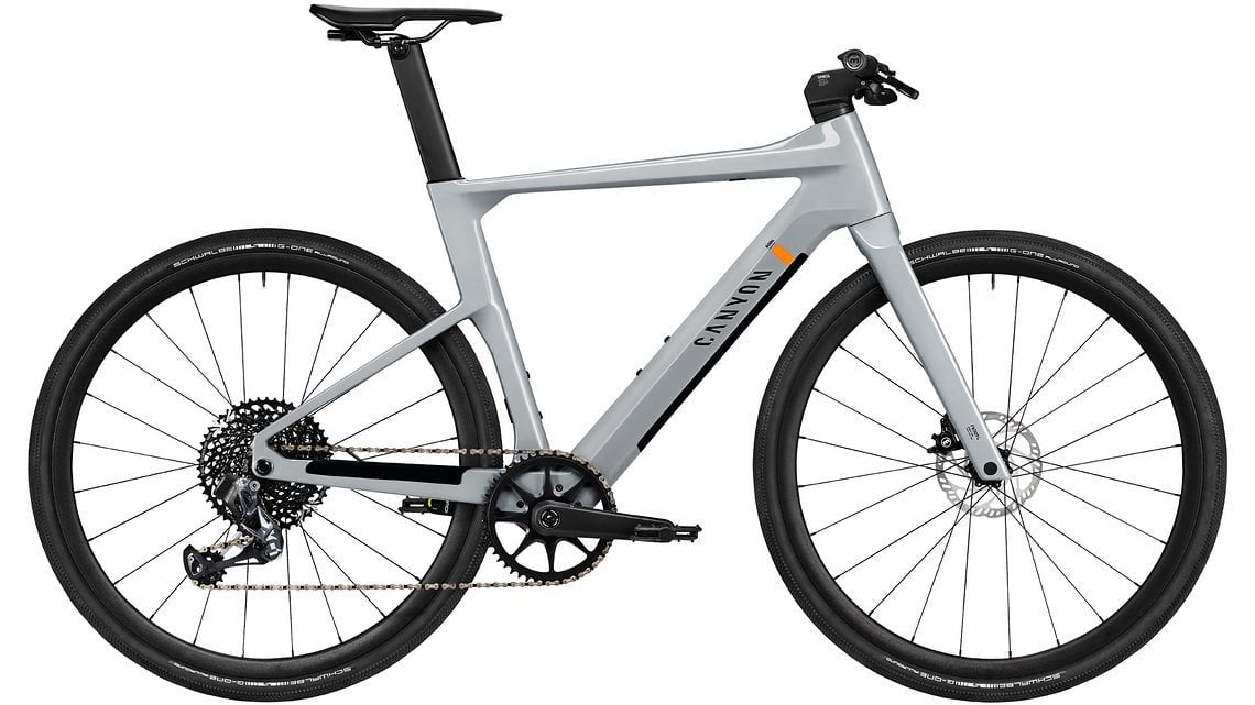 Das Canyon Roadlite:ON CF9 kommt mit Carbonrahmen und Fazua Ride 60 – Preis: 4.999 €; Gewicht: 16 kg