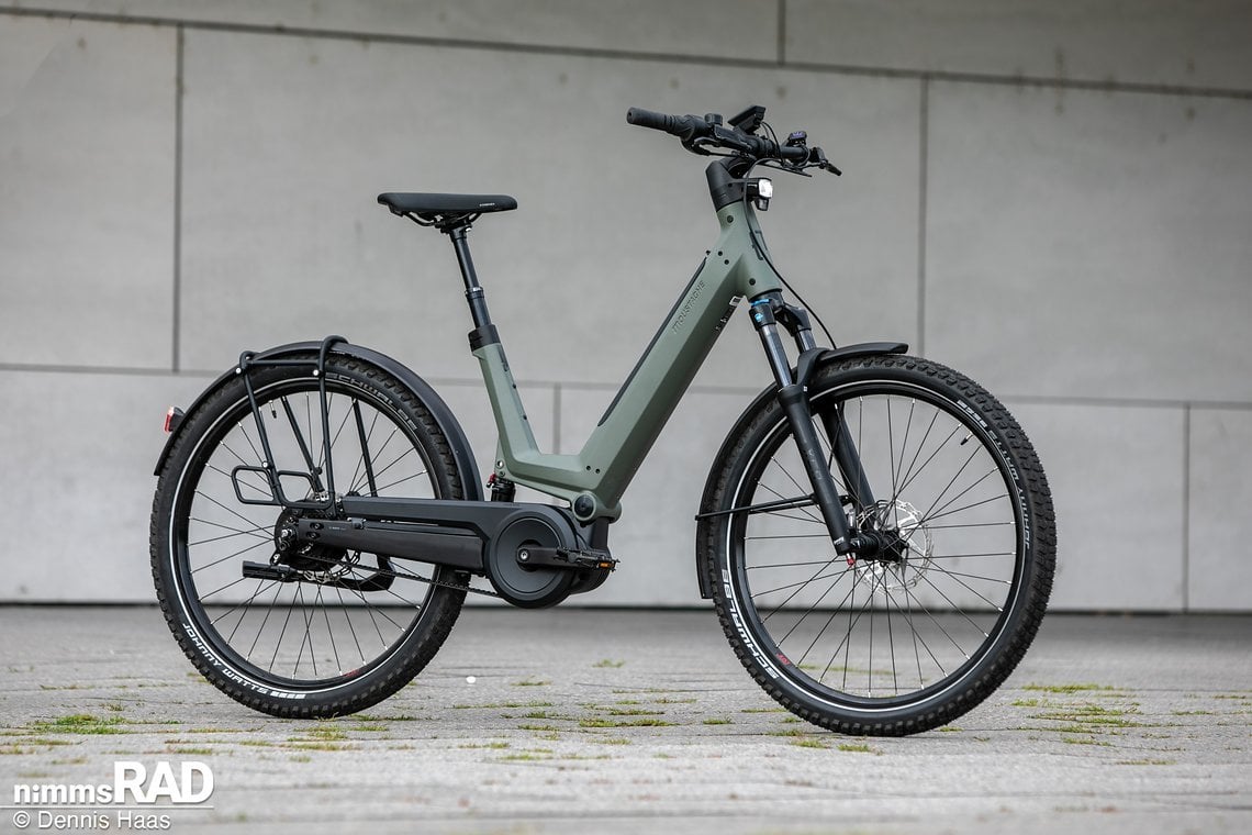 Das Moustache J. ist ein vollgefedertes SUV-E-Bike und verfügt über einen in Frankreich hergestellten Aluminiumrahmen mit Eingelenker-Hinterbau.