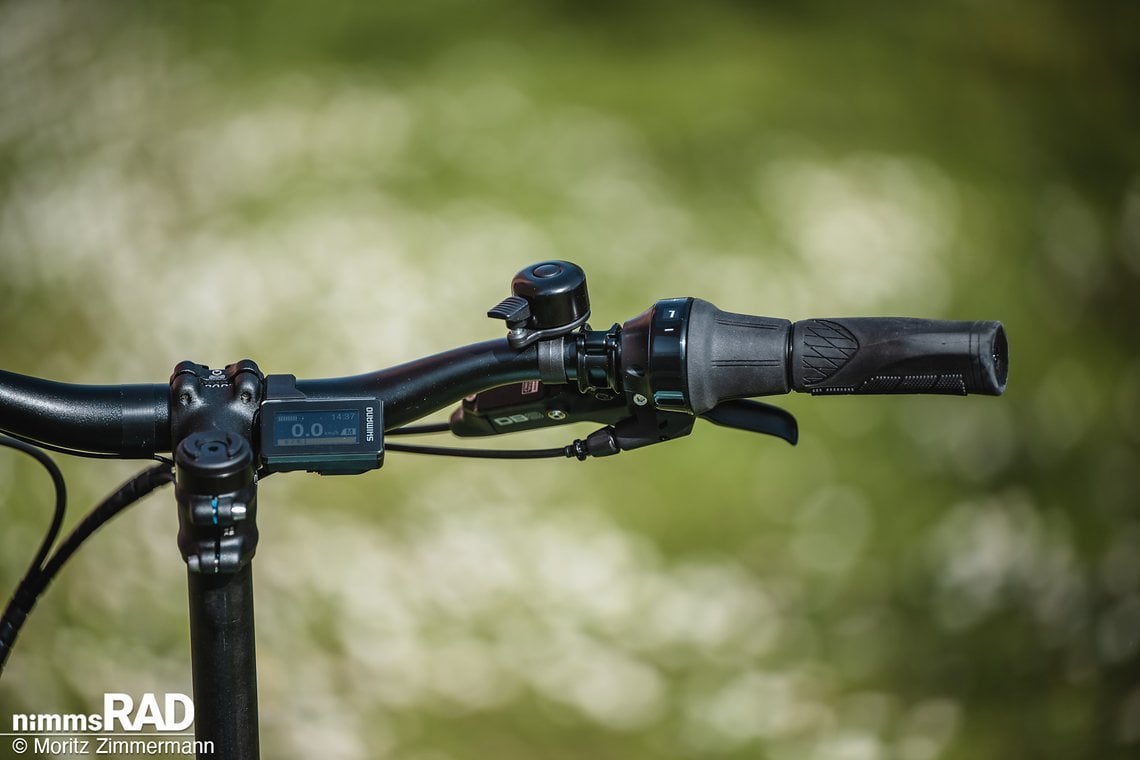 Die fünf Gänge der Shimano Nexus-Nabe werden mittels Drehgriffschalter eingelegt.