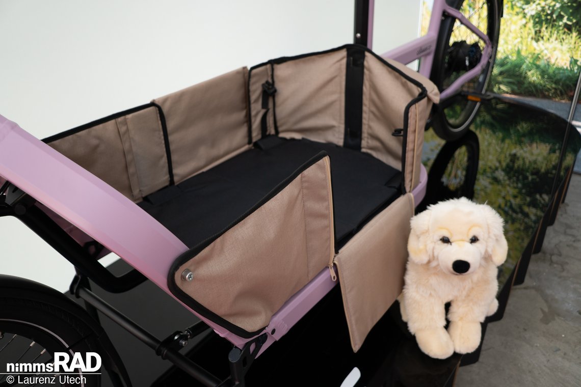 Cluuv-E-Cargo-E-Dog-Eurobike-20