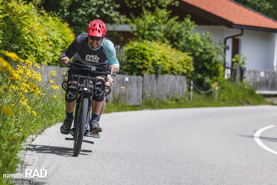 Decathlon Cargobike R500E Longtail-2