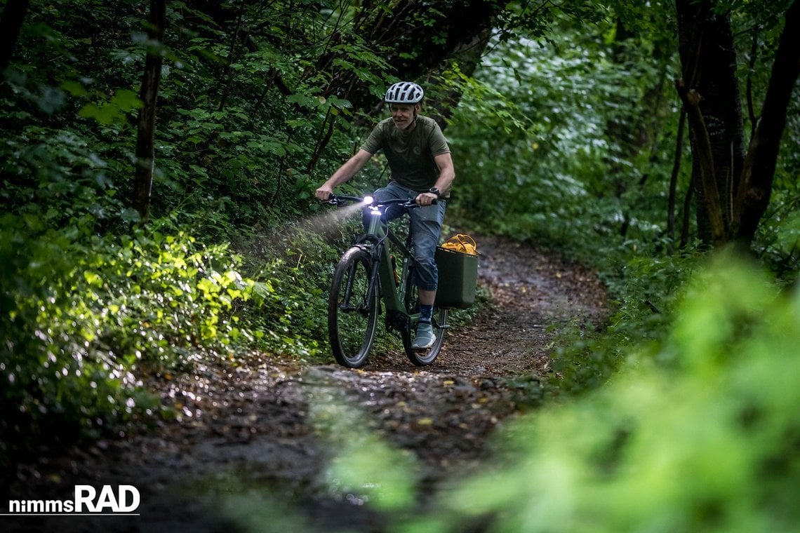 Das Orbea Kemen 10 ermutigt dazu, die Abkürzungen der Stadt zu erkunden – und zwar egal auf welchem Untergrund.