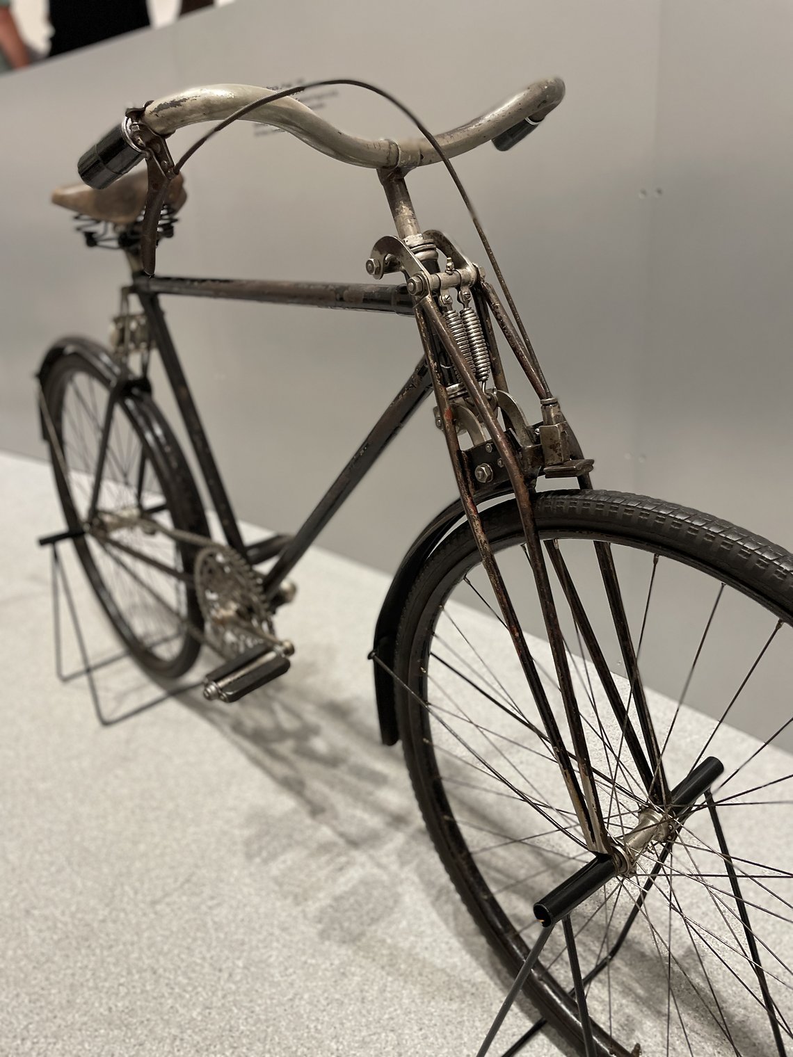 Blattfederfahrrad aus dem Jahre 1937.