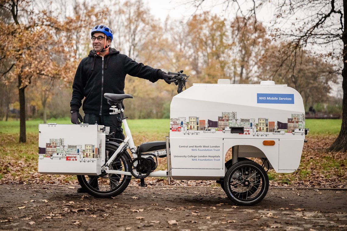 Als Lasterad dient das kompakte und leistungsfähige E-Cargo von Chike.