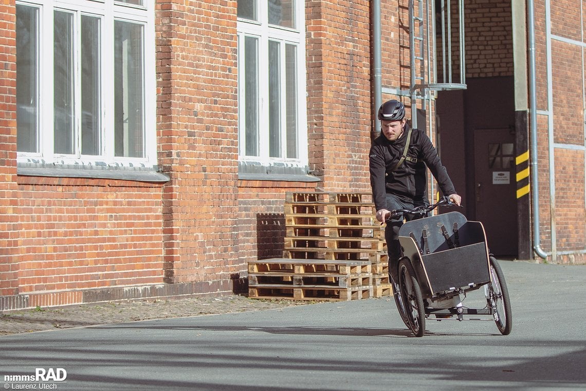 Die Neigung von Rad und Körper ist ein wichtiges, Spaß bringendes Element beim sportlichen Radfahren, auf welches man bei der Fahrt mit einem Sblocs nicht verzichten muss.