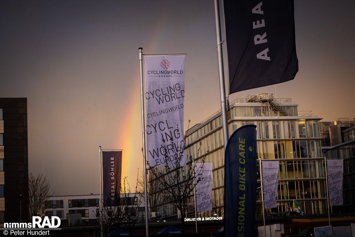 Das Areal Böhler in Düsseldorf (linksrheinisch!) bildet die industriehistorische Kulisse für die Cyclingworld Europe. Bis Sonntag noch kann man hier Trends und Innovationen von 400 Ausstellern anschauen.