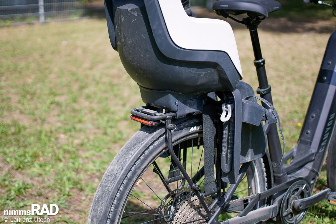 Massiver Canyon-Gepäckträger kompatibel mit Ortlieb QL3.1 und MIK HD System für sichere Transportmöglichkeiten.