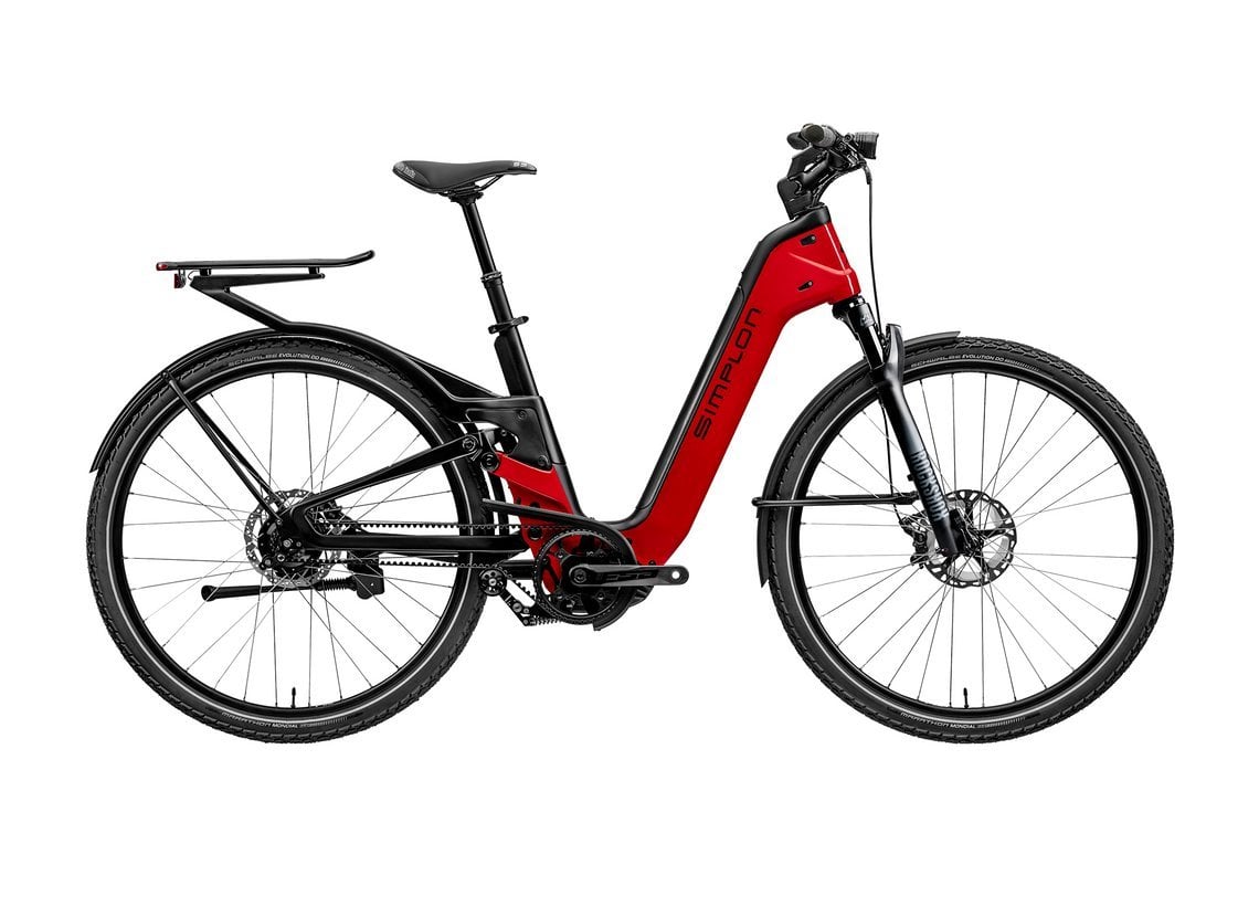 Simplon Chenoa MaxVollgefedertes Tiefeinsteiger-E-Fully mit 65/70 mm Federweg, Bosch Performance Line CX Motor, 625 Wh Akku und 29″-Laufrädern – 5.499 € (UVP).