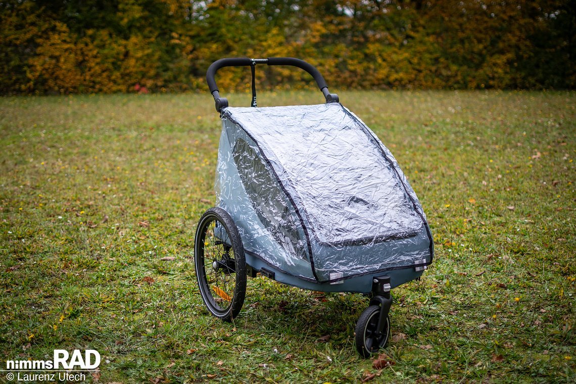 Für unseren Test haben wir noch das optional erhältliche Raincover ausprobiert.