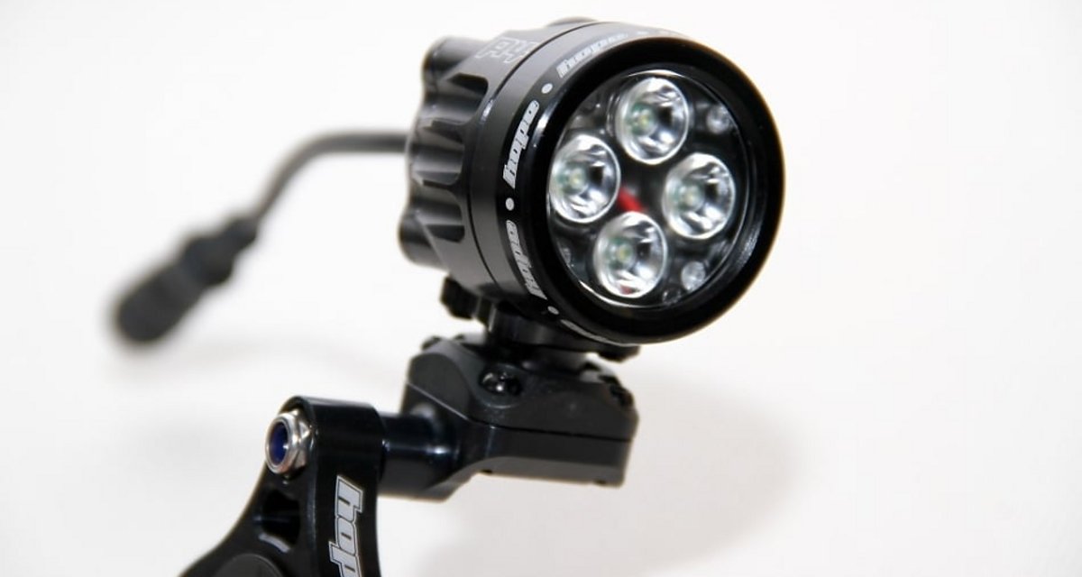 Hope R4 LED Vision Fahrradlampe im Test MTB News.de