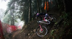 Artikelbild: Downhill-WM 2025 – Champéry: Into the Steep – Fotostory vom Training