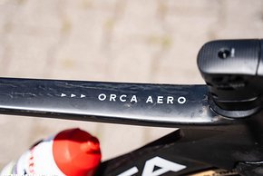 Das Orca Aero im Sichtcarbon – hat was, und spart ein paar Gramm.