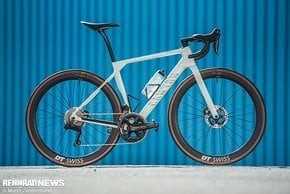 Das neue Canyon Endurace ist erstmals auch als CFR Variante erhältlich