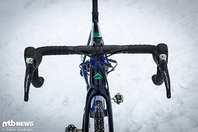 Ein klassisches Rennrad-Cockpit am Cyclocross-Rad