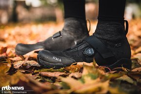 Die fi'zi:k Terra Clima X2-Schuhe sind absolut wasserdicht sowie atmungsaktiv und sollen der perfekte Begleiter für regnerische Herbst- und Winter-Tage sein