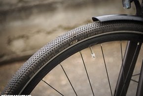 Die Schwalbe G-One Allround-Reifen in 40 mm laufen leicht und leise