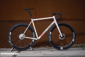 Das Eddy Merckx Corsa ist das 100 % Custom-Rennrad der belgischen Marke