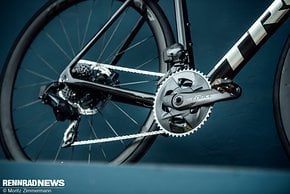 Die Übersetzung der 2x12 SRAM Force eTap AXS Gruppe am Testrad ist für die Berge recht sportlich