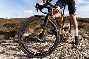 Die neuen Laufräder der Briten sollen den schwierigen Spagat zwischen geringem Gewicht, Aerodynamik und Robustheit schaffen