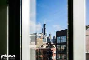 Schwer, den Willis Tower zu übersehen: Der ehemals als Sears Tower bekannte Wolkenkratzer ist das dritthöchste Gebäude der USA.