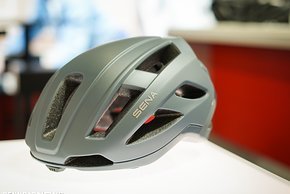 Neu bei Sena ist ebenfalls smarte der C1 Fahrrad-Helm