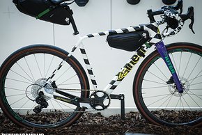 Das Cinelli King Zydeco entspringt einer Kooperation mit Modemarke Iuter