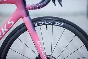 Die neuen Roval-Laufräder sind tubeless ready – aber den Reifen kennen wir noch nicht.