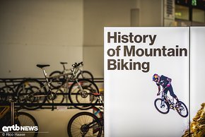 Chapeau! Die Ausstellung historischer Mountainbikes, wie sie auf der IAA Mobility 2021 gezeigt wurde, wird nicht nur Bike-Nerds beeindrucken.