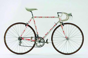 Cinelli-bicicletta-Supercorsa-by-Alchimia-1984