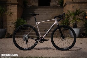 Das neue Lapierre Crosshill CF ist das erste Carbon Gravel Bike der französischen Marke.