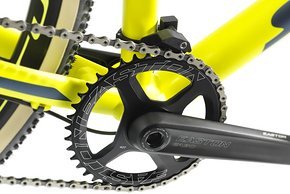 Neu ist die 1x11 SRAM Force Gruppe mit Easton EA 90 Kurbel