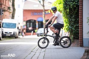 Man hat eine gute Übersicht über den Verkehr.