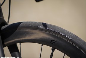 Die Cadex Race Tubeless-Reifen liefen geschmeidig – sie beruhen auf einer einlagigen Karkasse, sind aber nicht besonders leicht