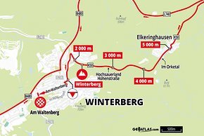 Die Schlussrunde bei Winterberg endet auf der Ausgehmeile des Ski-Orts.