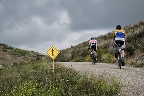 Dem Himmel so nah! Beim KOM Berlin wird sehr ernsthaft Fahrrad gefahren.