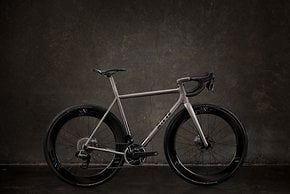 Mit dem Occulta AR stellt Ritte Cycles ihr Titan-Bike vor.